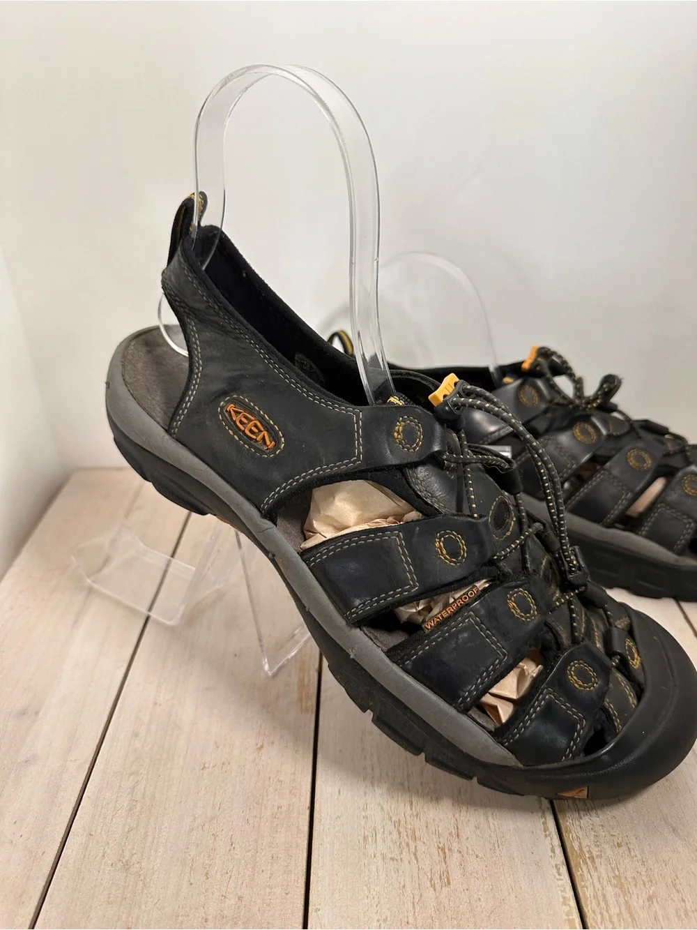 Keen Men’s Newport H2 Black leather Sandals W/Yellow Stitching protected toe cap